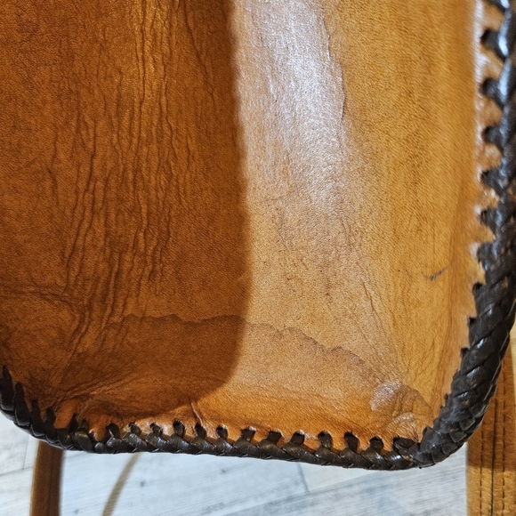 COPY - Vintage Hand Tooled Leather Hard Sided Satchel Bag - Picture 8 of 15